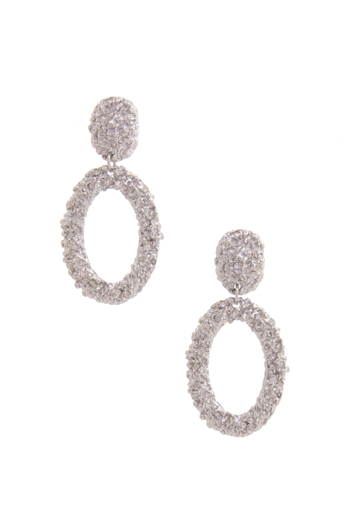 OVAL METAL DANGLE EARRING